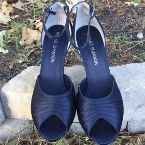 Michael Shannon navy blue heels